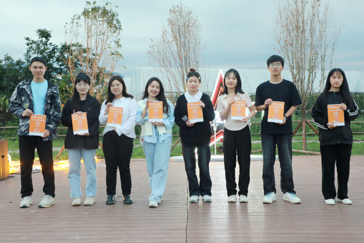 图片8 图片8