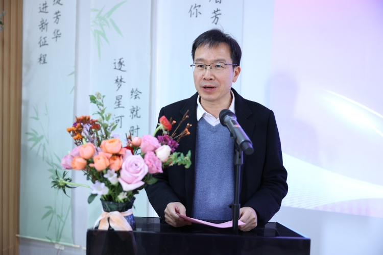 朱占元 朱占元